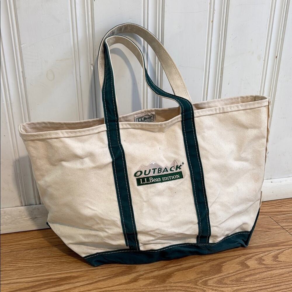 L.L. Bean Subaru vintage Outback Edition Canvas Boat and Tote with Green Trim